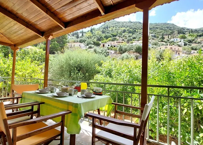 Semesterbostad Eftychia House *