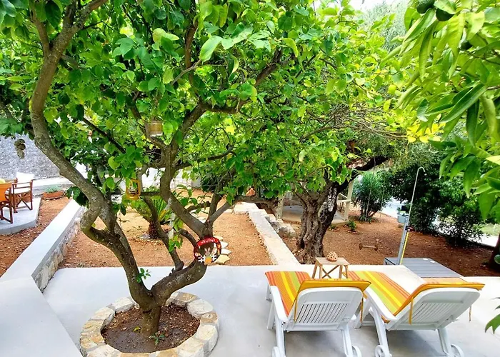 Semesterbostad Eftychia House