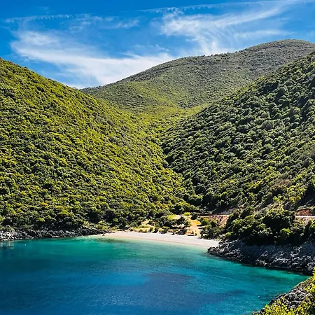 Дом отдыха Eftychia House *