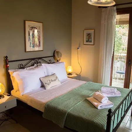 Дом отдыха Eftychia House *