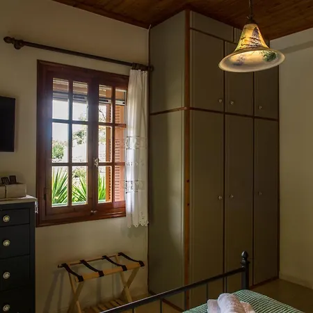 Eftychia Luxury House *
