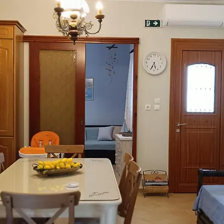 別荘 Eftychia House バティ